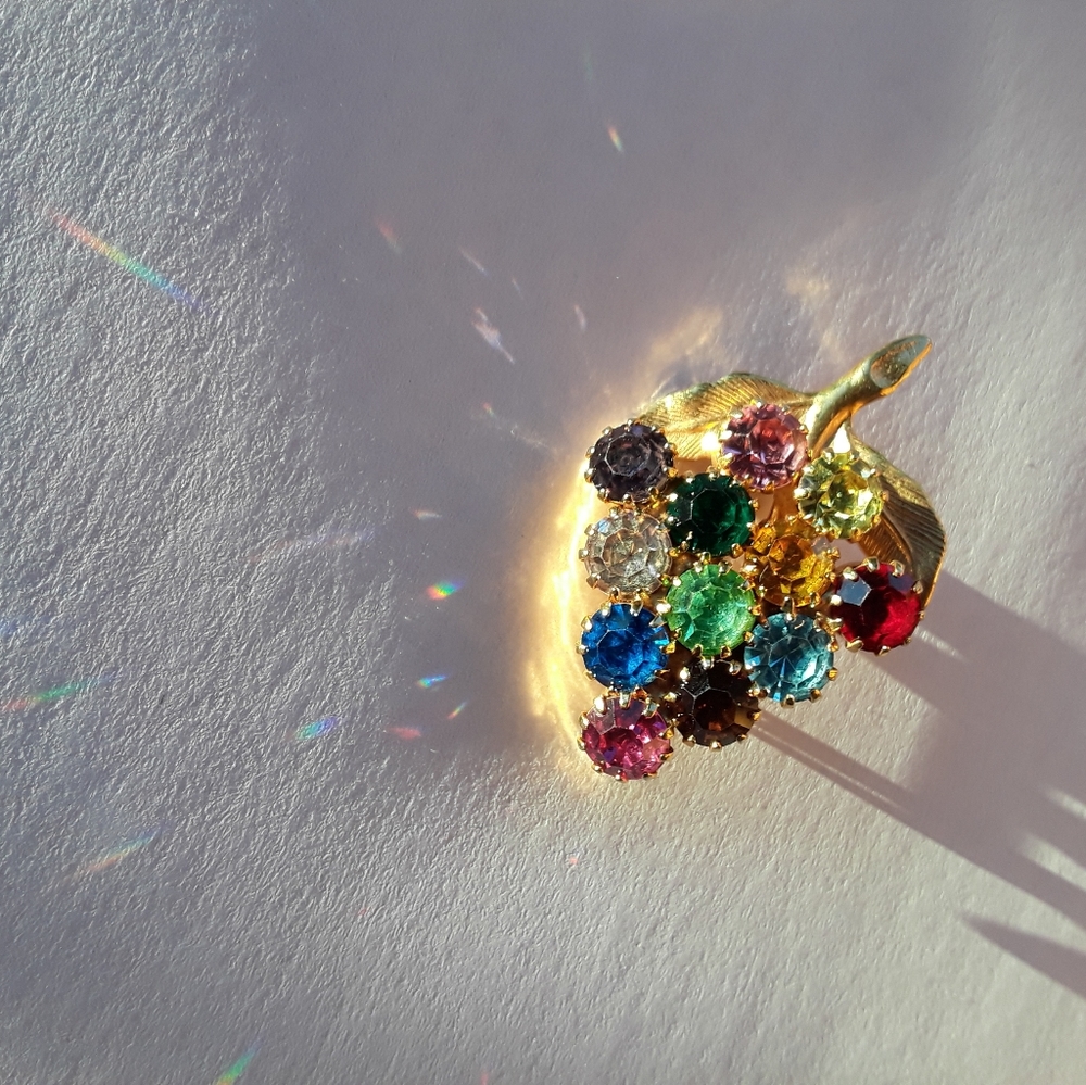 Brooch - Picture 2 of 4